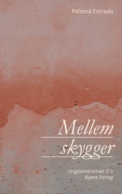 Mellem skygger – omslag til lydbogen af Paloma Estrada