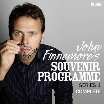 John Finnemore’s Souvenir Programme: Series 1 – omslag til lydbogen af John Finnemore