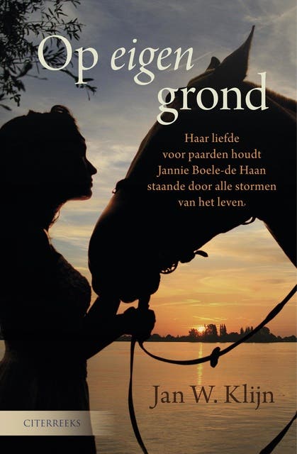 Op eigen grond – omslag van het luisterboek van Jan W. Klijn