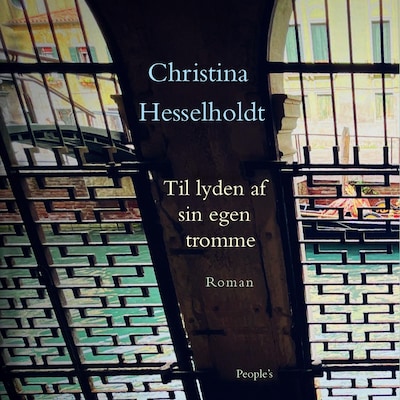 Til lyden af sin egen tromme – omslag til lydbogen af Christina Hesselholt