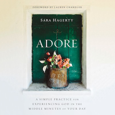 Adore – omslag til lydbogen af Sara Hagerty