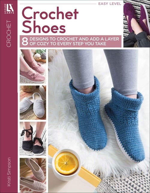 Crochet Shoes: 8 Designs to Crochet and Add a Layer of Cozy to Every Step You Take – omslag til lydbogen af Kristi Simpson