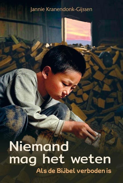 Niemand mag het weten: Als de Bijbel verboden is – omslag van het luisterboek van Jannie Kranendonk- Gijssen
