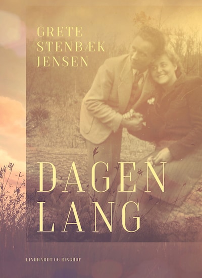Dagen lang – omslag til lydbogen af Grete Stenbæk Jensen