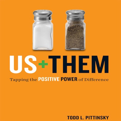 Us Plus Them – omslag til lydbogen af Todd L. Pittinsky