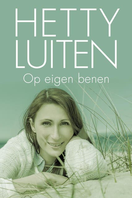 Op eigen benen – omslag van het luisterboek van Hetty Luiten