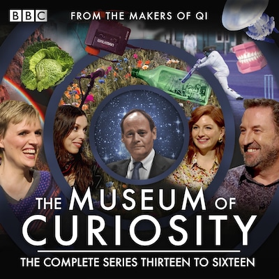 The Museum Of Curiosity: Series 13-16 – omslag til lydbogen af John Lloyd