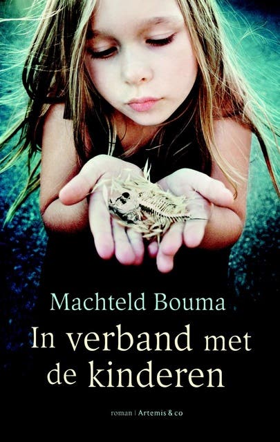 In verband met de kinderen – omslag van het luisterboek van Machteld Bouma