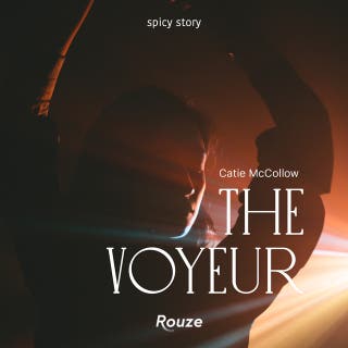 The voyeur – omslag till ljudboken av Caitie McCollow