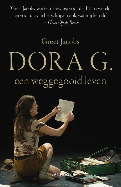 Dora G., een weggegooid leven – omslag van het luisterboek van Greet Jacobs