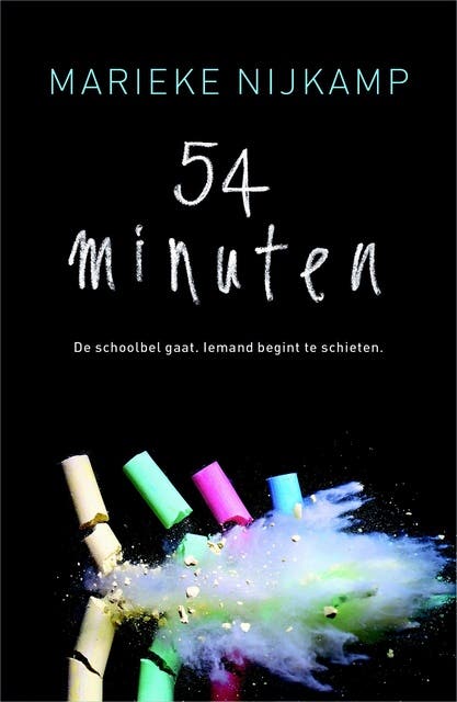 54 minuten: de schoolbel gaat. iemand begint te schieten