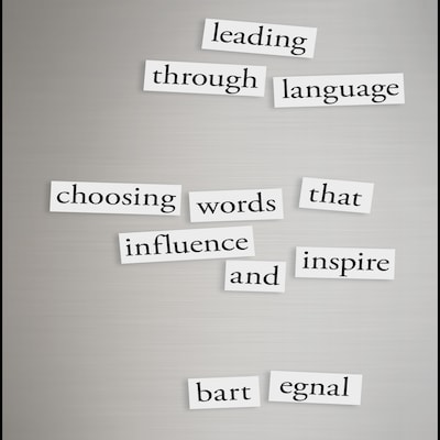 Leading Through Language – omslag til lydbogen af Bart Egnal