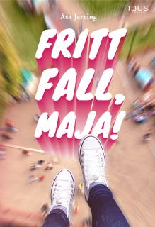 Fritt fall, Maja! – omslag till ljudboken av Åsa Jarring
