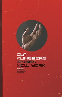 Ringen i New York : roman – omslag till ljudboken av Ola Klingberg