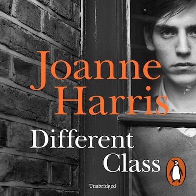 Different Class – omslag til lydbogen af Joanne Harris