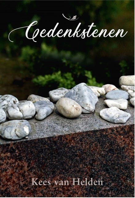 Gedenkstenen – omslag van het luisterboek van Kees van Helden