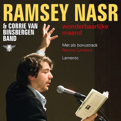 Wonderbaarlijke maand – omslag van het luisterboek van Remco Campert, Ramsey Nasr, Corrie van Binsbergen
