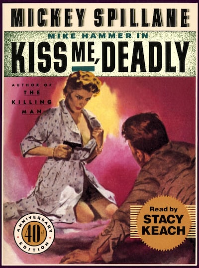 Kiss Me Deadly – omslag til lydbogen af Mickey Spillane
