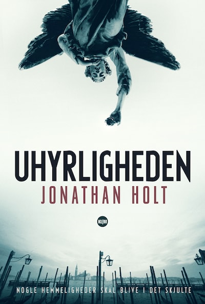 Uhyrligheden – omslag til lydbogen af Jonathan Holt