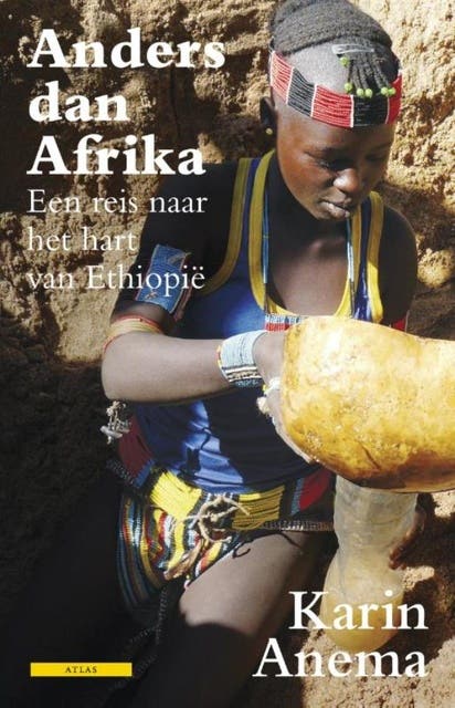 Anders dan Afrika: een reis naar het hart van Ethiopië – omslag van het luisterboek van Karin Anema