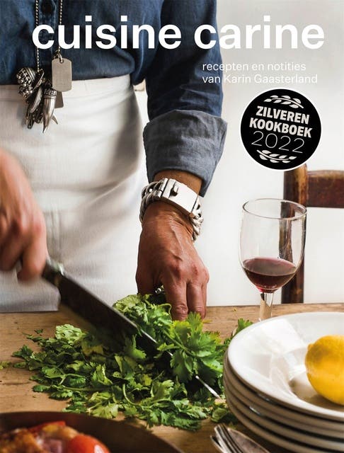 Cuisine Carine: Recepten en notities van Karin Gaasterland – omslag van het luisterboek van Karin Gaasterland