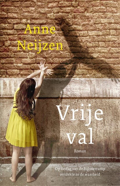 Vrije val: op de dag van de Bijlmerramp ontdekte ze de waarheid – omslag van het luisterboek van Anne Neijzen