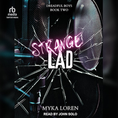 Strange Lad – omslag til lydbogen af Myka Loren