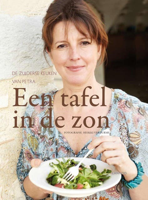 Een tafel in de zon: de zuiderse keuken van Petra – omslag van het luisterboek van Frank Smedts,Petra Vandewouer