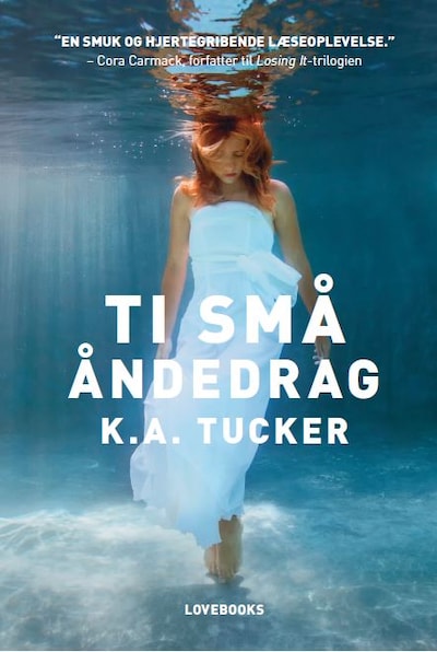 Ti små åndedrag – omslag til lydbogen af K.A. Tucker